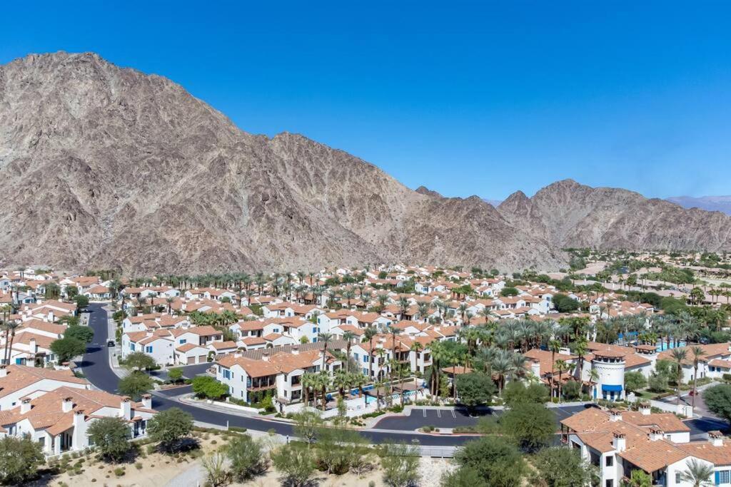 Legacy Villas: Spacious 3-Bed Villa with Pool Access and Entertainment La Quinta Exterior photo