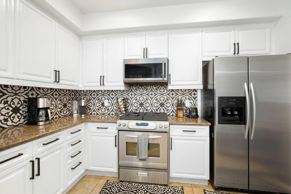 Legacy Villas: Spacious 3-Bed Villa with Pool Access and Entertainment La Quinta Exterior photo