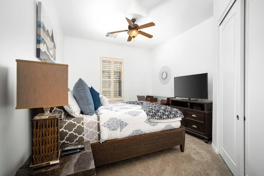 Legacy Villas: Spacious 3-Bed Villa with Pool Access and Entertainment La Quinta Exterior photo